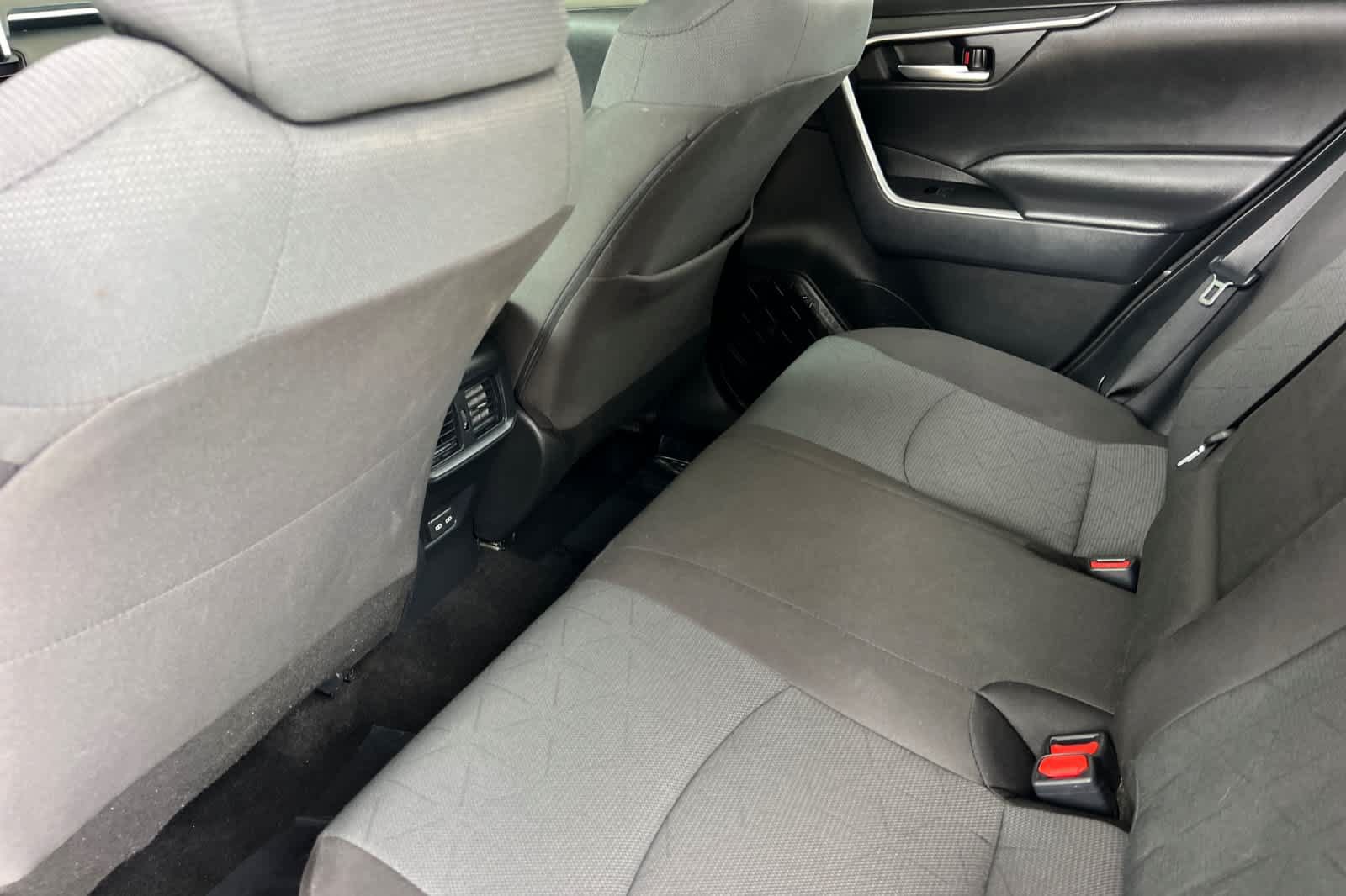 Certified 2025 Toyota RAV4 XLE AWD/4WD image 4