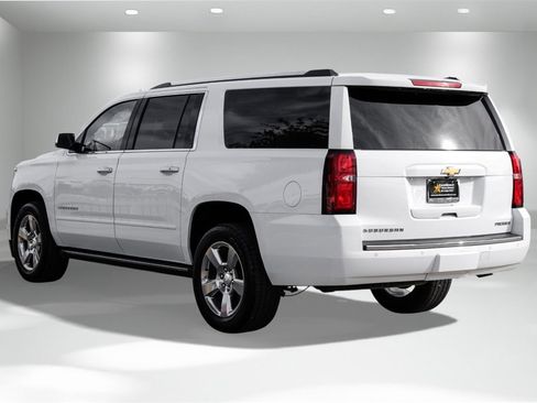 Used 2020 Chevrolet Suburban Premier w/ 6.2L Performance Package image 8