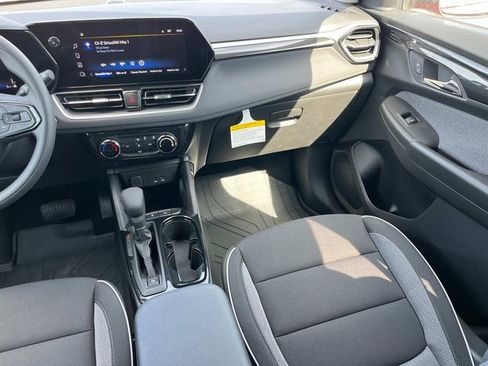 New 2026 Chevrolet TrailBlazer LT w/ Driver Confidence Package FWD image 16