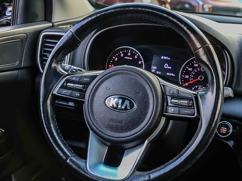 Certified 2022 Kia Sportage EX w/ EX Technology Package AWD/4WD image 14