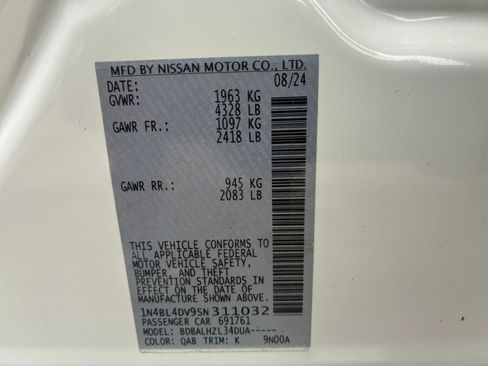 Used 2025 Nissan Altima 2.5 SV FWD image 31