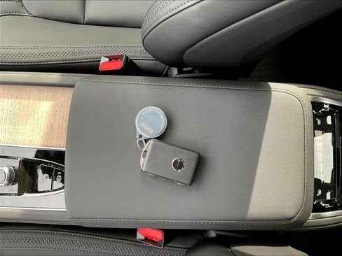 New 2026 Volvo XC90 B5 Plus w/ Protection Package image 35