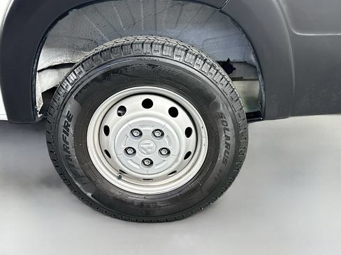 Used 2023 RAM ProMaster 2500 FWD image 32