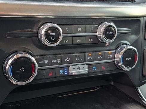 Used 2022 Ford F150 Lariat RWD image 18