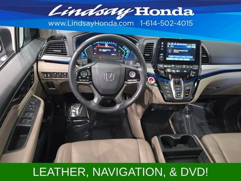 Used 2023 Honda Odyssey Touring image 12