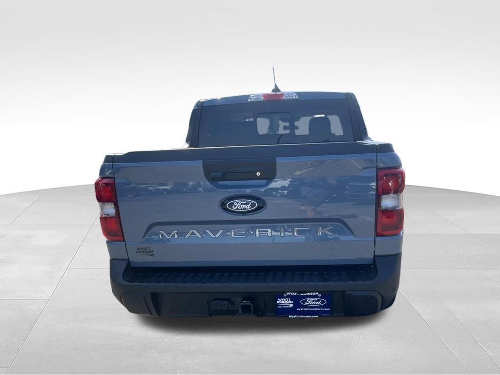Used 2025 Ford Maverick Lariat w/ 4K Tow Package AWD/4WD image 5