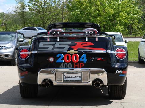 Used 2004 Chevrolet SSR w/ Preferred Equipment Group RWD image 61