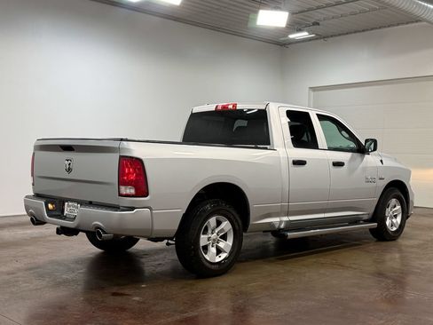 Used 2017 RAM 1500 Express RWD image 4