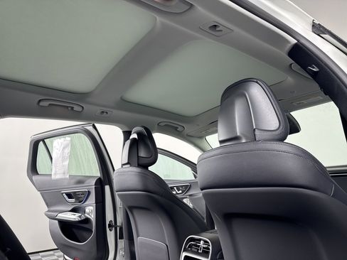 Used 2025 Mercedes-Benz E 450 4MATIC All-Terrain Wagon image 19