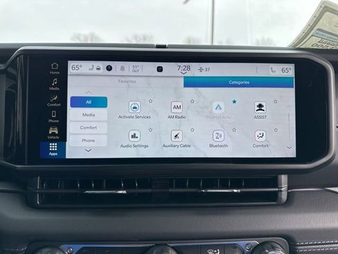 New 2025 Jeep Wrangler Sahara image 34