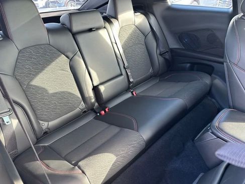 Used 2025 Dodge Charger R/T w/ Sun & Sound Package image 10