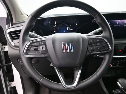 Used 2025 Buick Encore GX Preferred AWD/4WD image 22