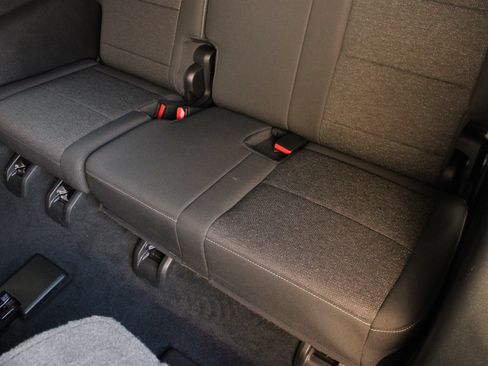 Used 2024 Chevrolet Traverse LT w/ LPO, Floor Liner Package AWD/4WD image 20