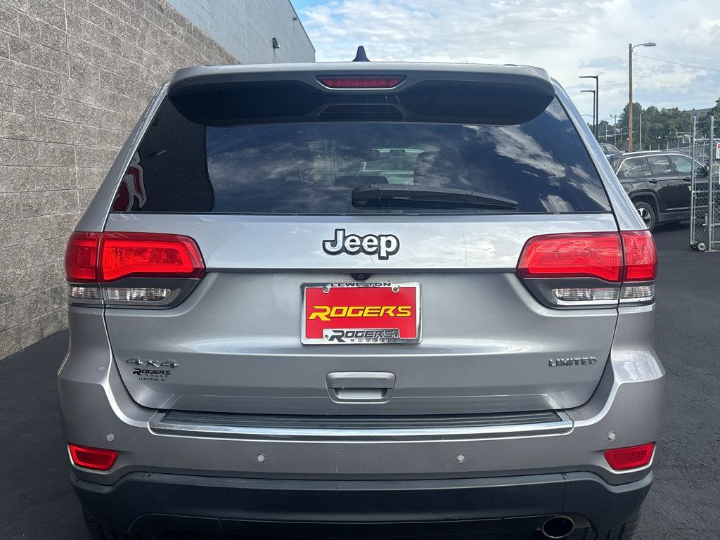 Used 2017 Jeep Grand Cherokee Limited AWD/4WD image 7
