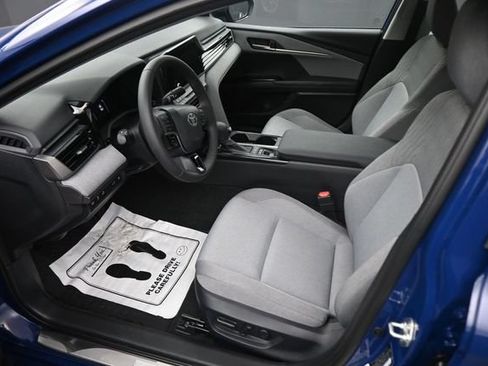 Used 2026 Toyota Camry LE w/ Convenience Package FWD image 21