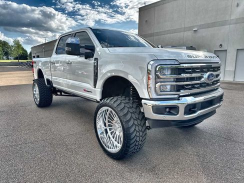 Used 2025 Ford F350 King Ranch w/ Chrome Package AWD/4WD image 10
