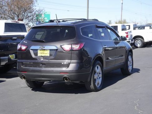 Used 2017 Chevrolet Traverse Premier image 6