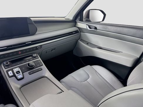 Used 2024 Hyundai Palisade SEL FWD image 24