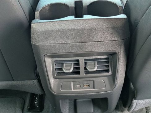 Used 2024 GMC Canyon AT4 w/ AT4 Premium Package image 17