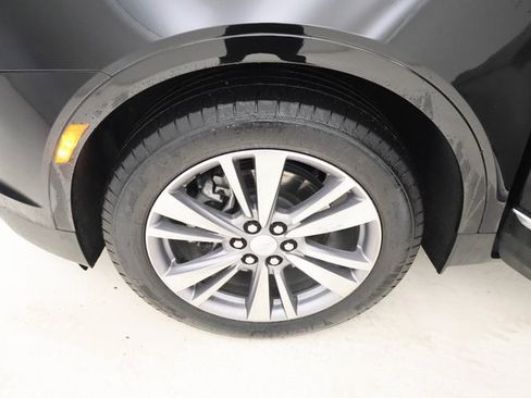 Used 2025 Cadillac XT5 Premium Luxury image 6