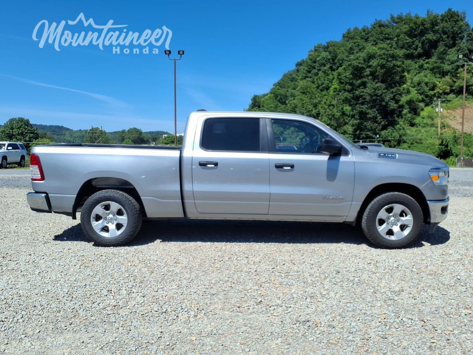 Used 2023 RAM 1500 Big Horn AWD/4WD image 4