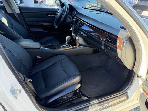 Used 2011 BMW 328i Sedan RWD image 24