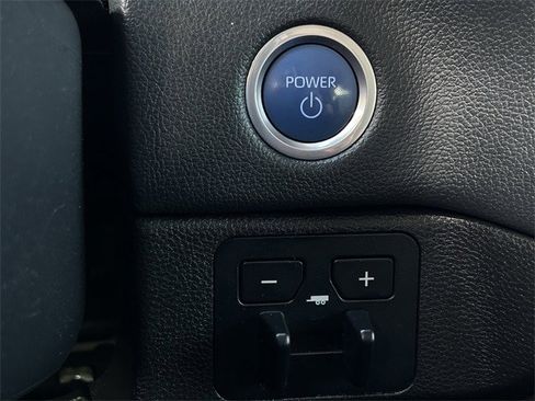 Used 2024 Toyota Tundra Limited image 20