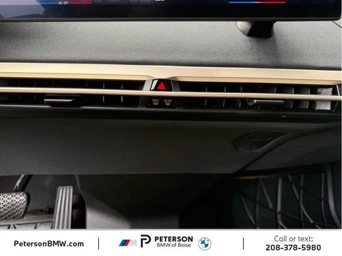 Used 2023 BMW iX xDrive50 w/ Sport Package AWD/4WD image 25