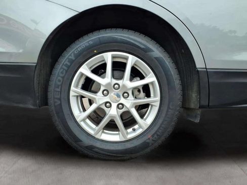 Used 2024 Chevrolet Equinox LT FWD image 20