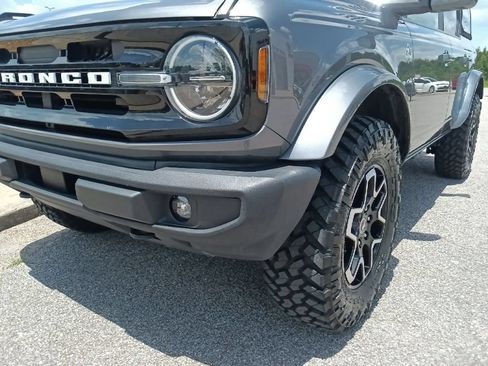Used 2023 Ford Bronco Outer Banks AWD/4WD image 9
