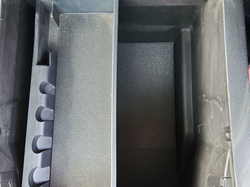 Used 2022 Ford F150 Lariat w/ Equipment Group 502A High image 26