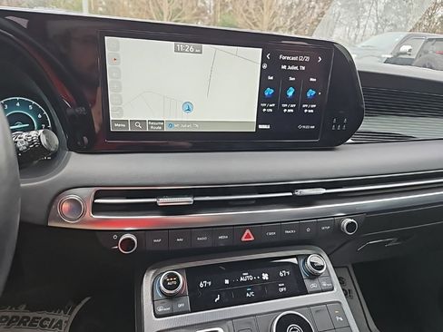 Used 2023 Hyundai Palisade Calligraphy image 19