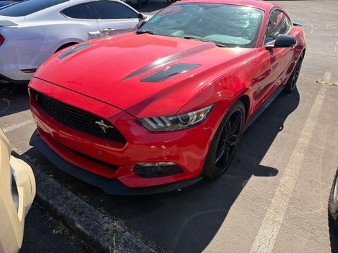 Used 2016 Ford Mustang GT Premium RWD image 4
