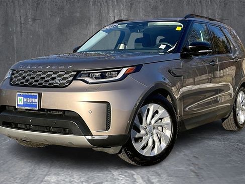 Certified 2025 Land Rover Discovery S image 1