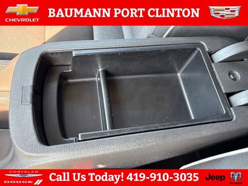 Used 2023 Chevrolet TrailBlazer LT FWD image 25