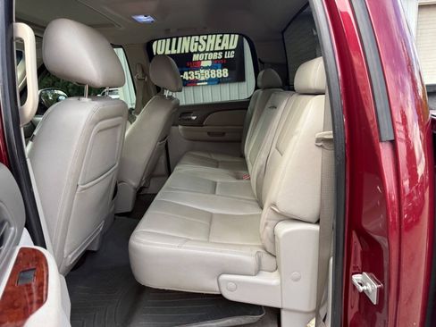 Used 2013 GMC Sierra 1500 SLT w/ LPO, Deluxe Chrome Package AWD/4WD image 14