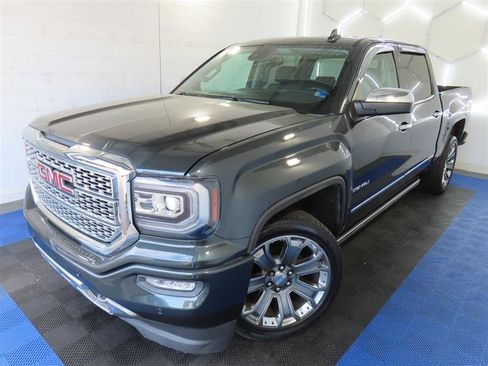 Used 2018 GMC Sierra 1500 Denali w/ Denali Ultimate Package image 4
