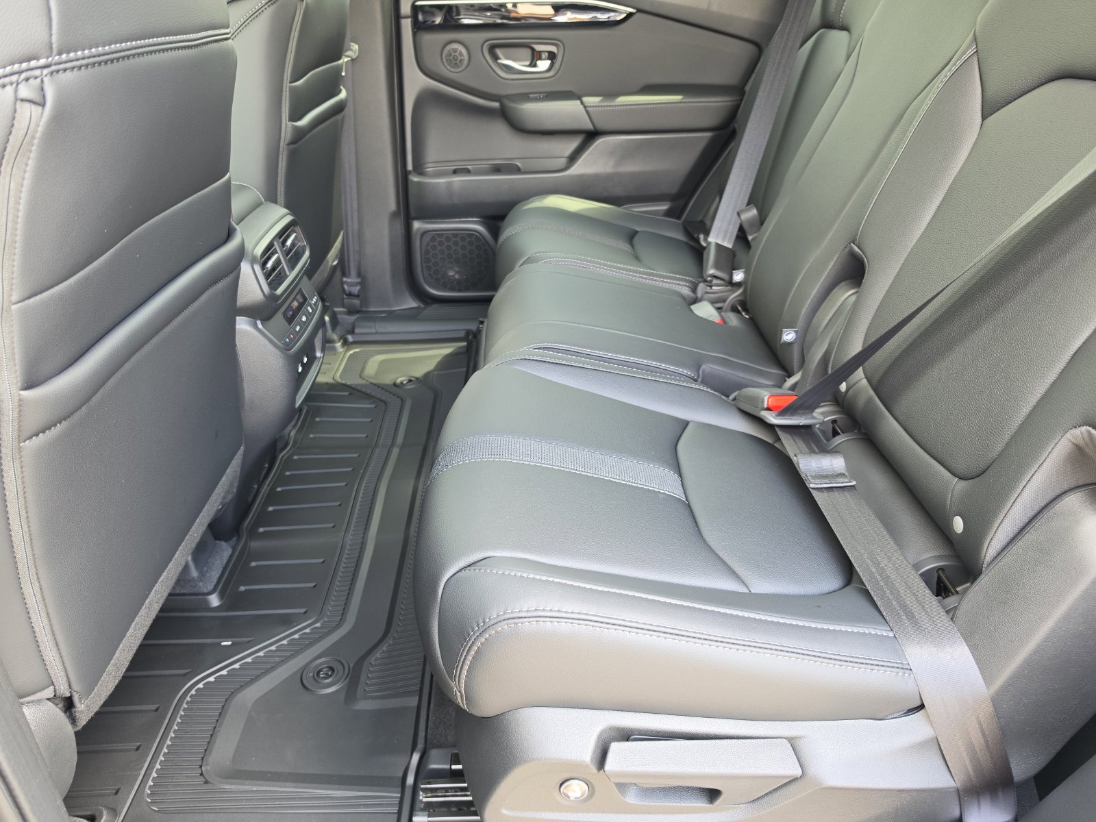 New 2026 Honda Pilot EX-L image 11