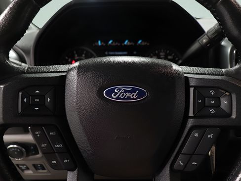 Used 2020 Ford F150 XLT w/ Equipment Group 302A Luxury AWD/4WD image 13