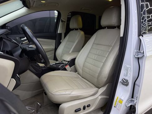 Used 2016 Ford Escape Titanium FWD image 16