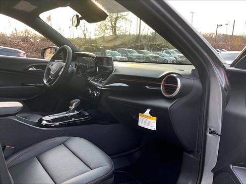New 2026 Chevrolet Trax RS w/ Driver Confidence Package FWD image 10
