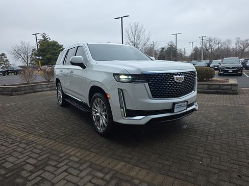 Used 2021 Cadillac Escalade Premium Luxury image 7