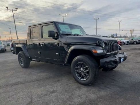 New 2026 Jeep Gladiator Sport AWD/4WD image 2