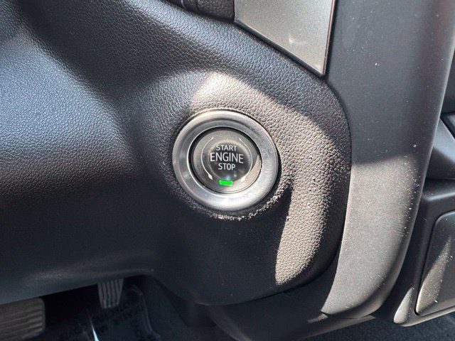 Certified 2022 Chevrolet Silverado 1500 RST AWD/4WD image 18