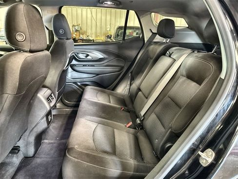 Used 2024 GMC Terrain SLE image 24