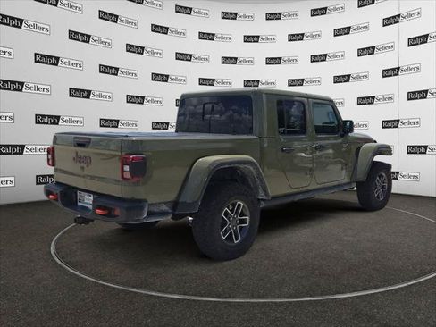 Certified 2025 Jeep Gladiator Mojave AWD/4WD image 6