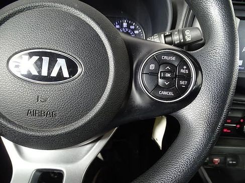 Used 2020 Kia Soul LX image 24