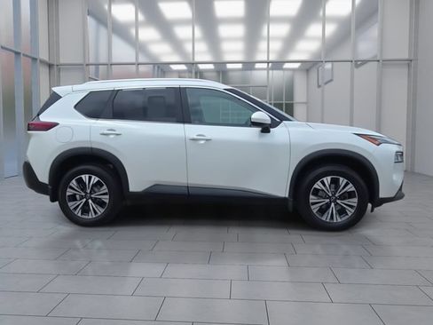 Certified 2023 Nissan Rogue SV w/ SV Premium B Package AWD/4WD image 9