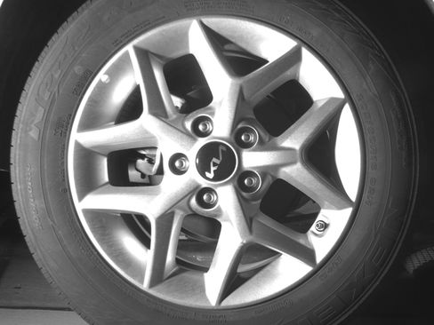 Used 2025 Kia Soul LX w/ LX Technology Package image 15