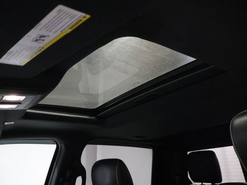 Used 2018 RAM 1500 Limited image 33